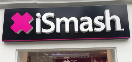 iSmash main sign.